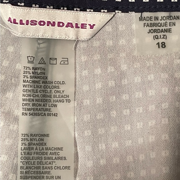 Patterned Blue Pants - Picture 5 of 8